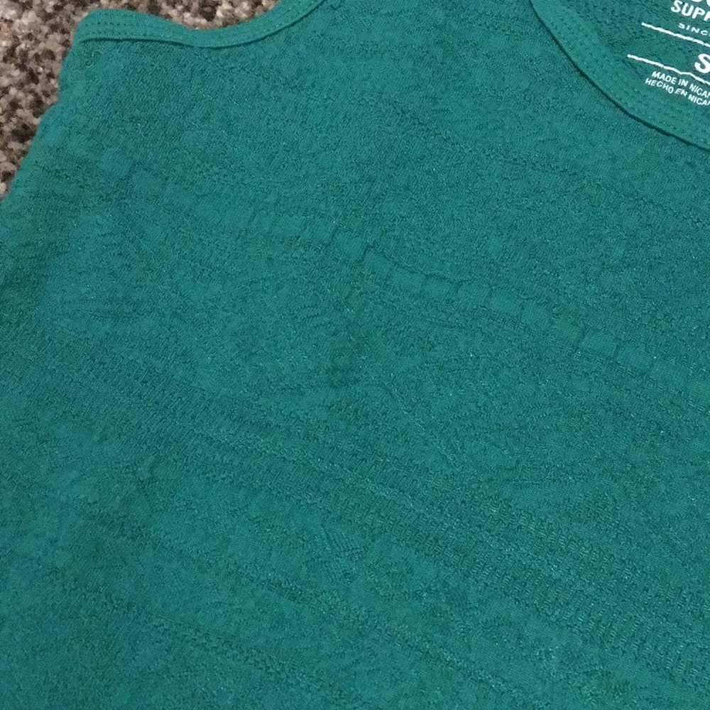 Mossimo Tank - Picture 3 of 5